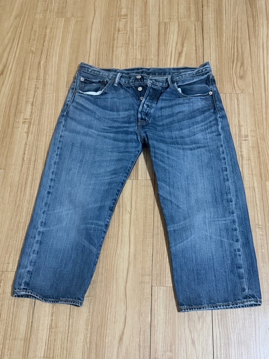 Levi's Other - Levi's Men's 501  Washed Blue Relaxed Straight capri  Jeans